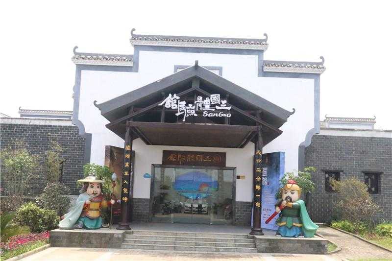 景區(qū)標(biāo)識(shí)設(shè)計(jì)中，內(nèi)部結(jié)構(gòu)布局應(yīng)該怎么做？