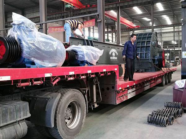 建筑垃圾移動(dòng)破碎站設(shè)備