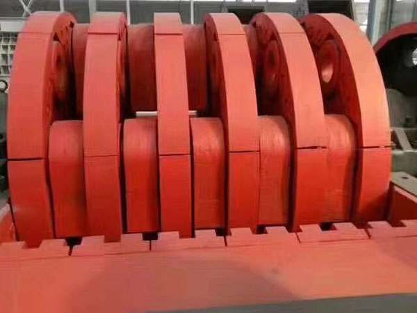 hx系列移動式破碎機(jī)說明書