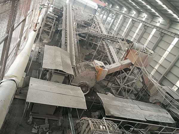 中型移動式破碎機(jī)出租